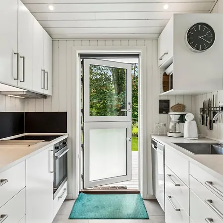Anett - 375m From The Sea By Interhome *
